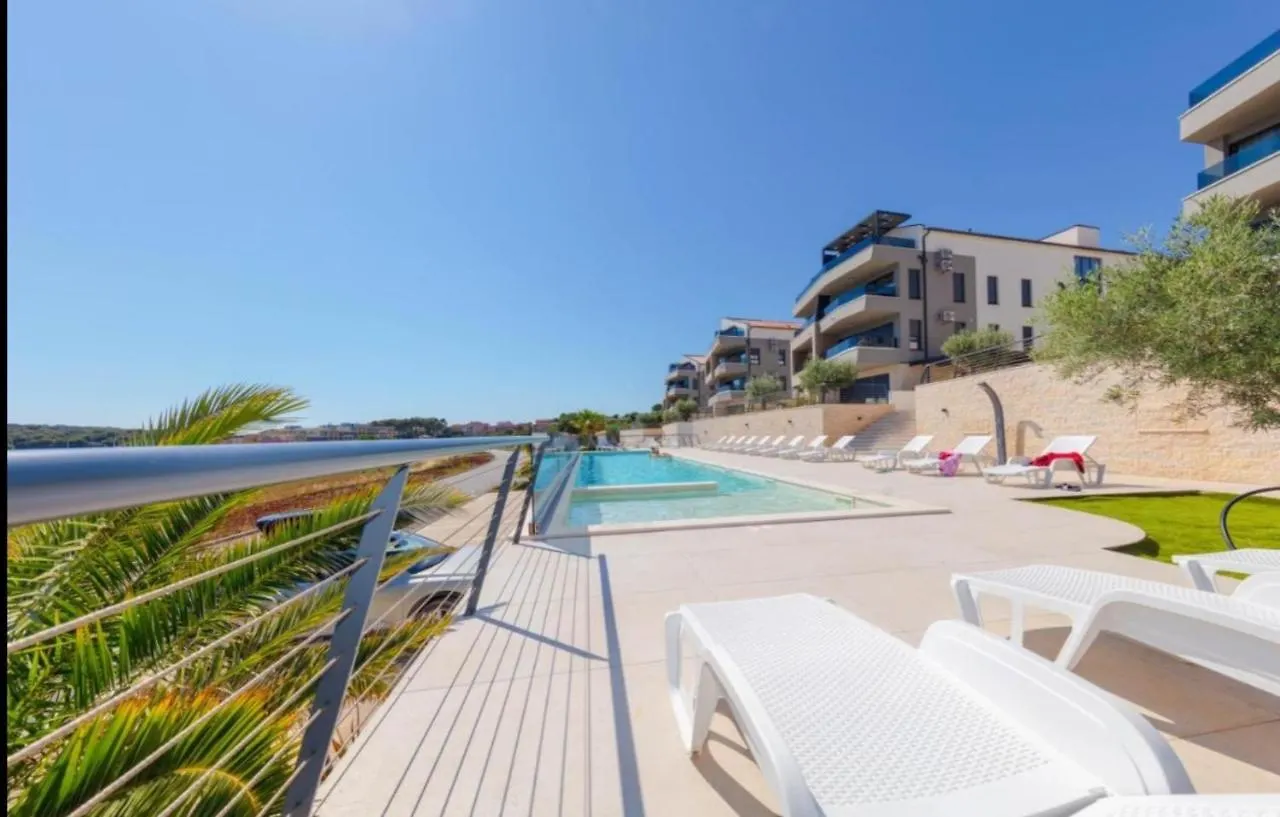 Tirkiz Apartment Banjole 0*,  Croatia